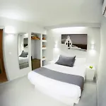Happy Fish Rooms- Beachfront Appartement