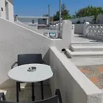 Happy Fish Rooms- Beachfront Appartement *