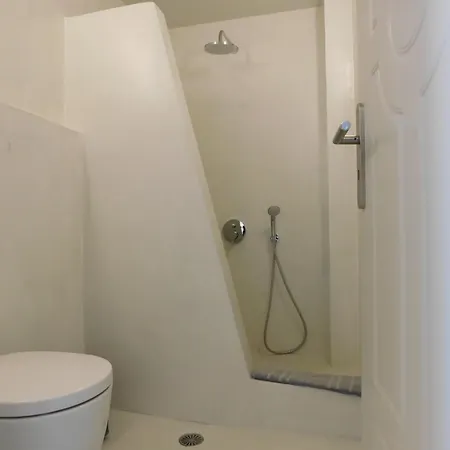 Happy Fish Rooms- Beachfront * 佩里萨