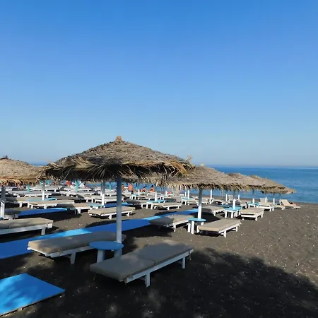 Happy Fish Rooms- Beachfront *