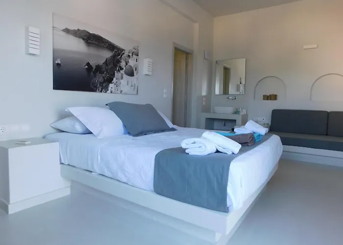 Happy Fish Rooms- Beachfront