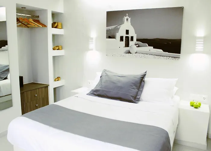 Happy Fish Rooms- Beachfront Apartment *