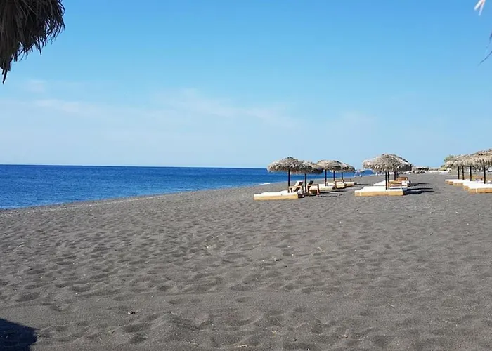 Apartment Happy Fish Rooms- Beachfront Perissa (Santorini)