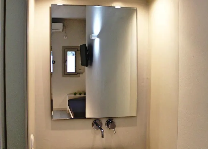 Apartment Happy Fish Rooms- Beachfront *