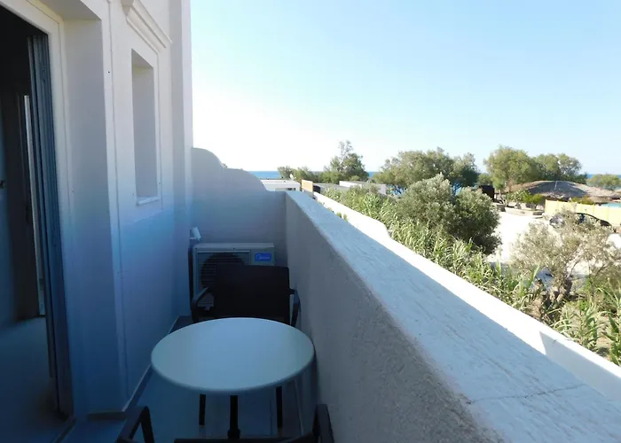 Apartment Happy Fish Rooms- Beachfront