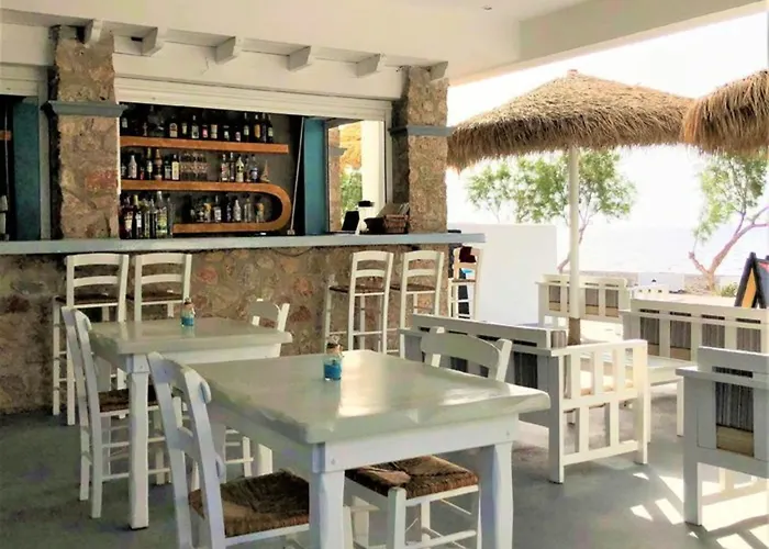 Happy Fish Rooms- Beachfront Apartmán Perissa (Santorini)