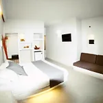 דירה Happy Fish Rooms- Beachfront *