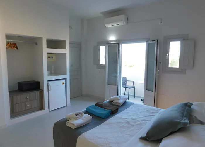 Happy Fish Rooms- Beachfront