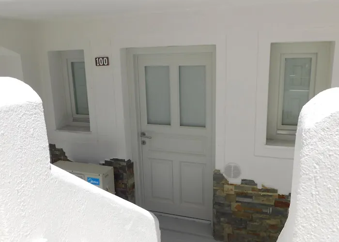 Happy Fish Rooms- Beachfront